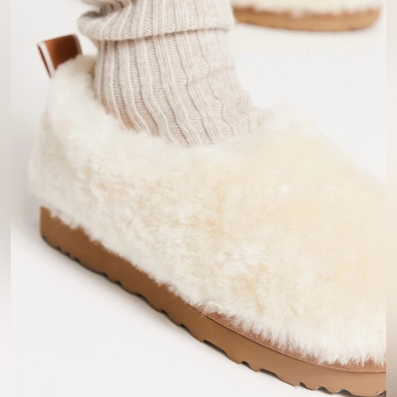 New without box Women Ugg Uggs shearling shoes booties Size 6 - Picture 4 of 11